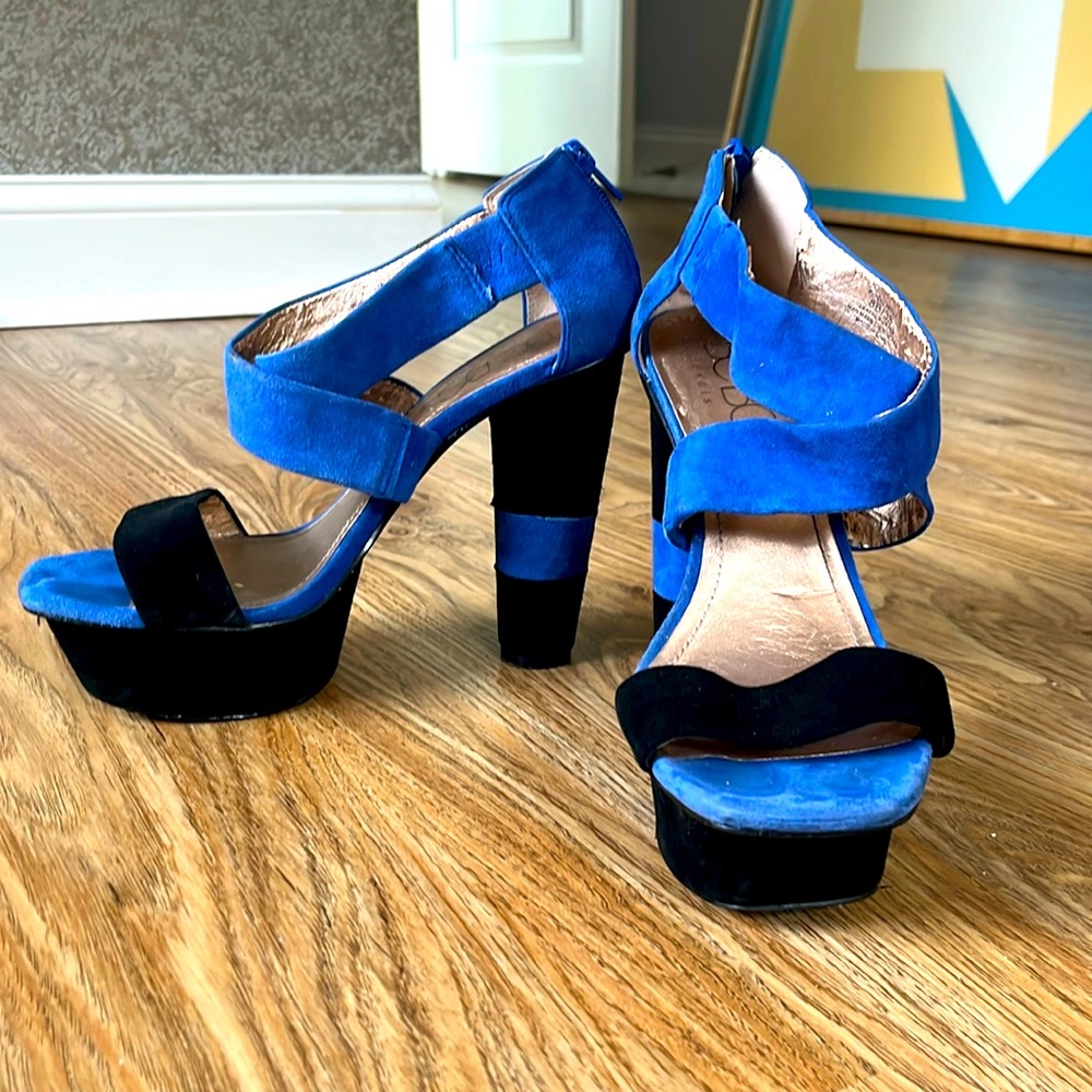 Vintage BCBG Platform Heels